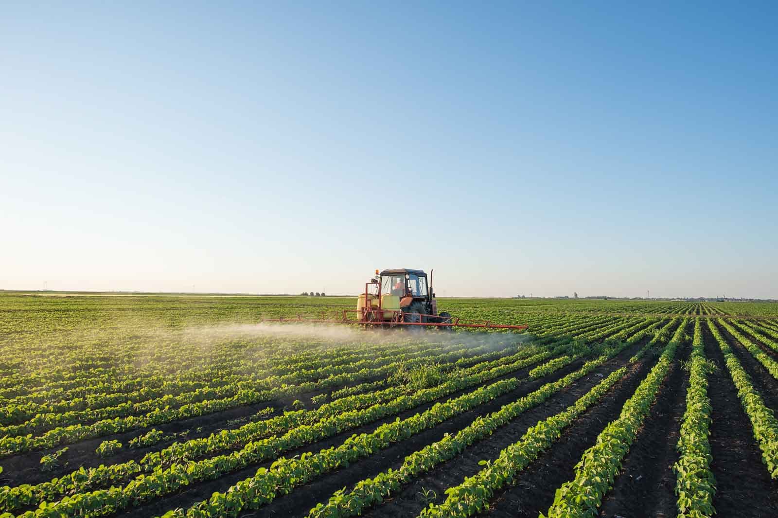 Desde el 1995 en el sector de la maquinaria agrícola